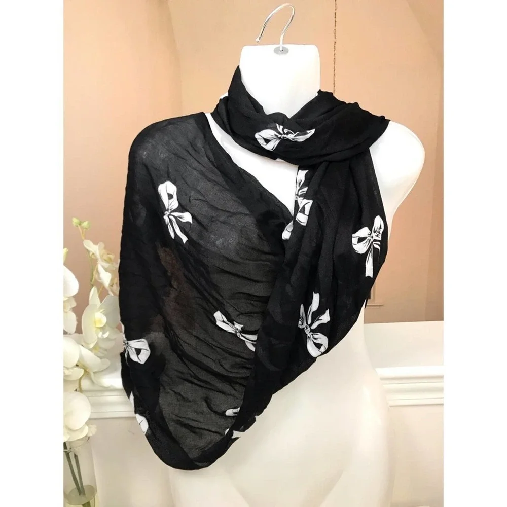 Kate spade black scarf